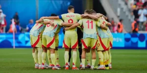 ¿Cuáles son las diferencias entre los planteles que definirán el fútbol en los JJOO?
