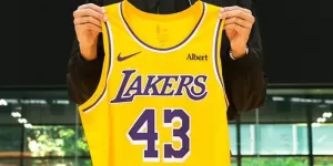 Los &Aacute;ngeles Lakers firman a Albert como nuevo patrocinador en la camiseta
