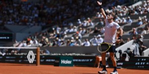 Batacazo argentino en Roland Garros: Juan Manuel Cer&uacute;ndolo elimin&oacute; a Jannik Sinner