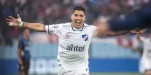 El regalo personalizado que le hizo Luis Suárez al plantel de Nacional