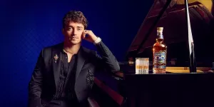 Charles Leclerc, la nueva cara de la innovación en Chivas Regal Crystalgold