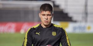 Los hinchas de Pe&ntilde;arol inventan una ingeniosa campa&ntilde;a en redes sociales para conservar a Dawson