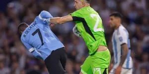 Con la derrota ante Uruguay, se acab&oacute; la racha del Dibu Mart&iacute;nez