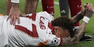 Galatasaray prepara una demanda contra el Liverpool por la grave lesión de Noa Lang