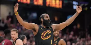 James Harden renov&oacute; con Cleveland por tres a&ntilde;os y una cifra millonaria