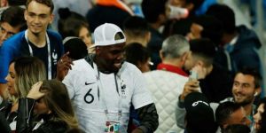 Pogba es fichado por el equipo en donde deciden la alineaci&oacute;n sus propios hinchas