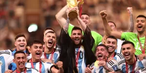 ¿Quiénes son los argentinos que figuran dentro de los 100 mejores futbolistas del mundo?