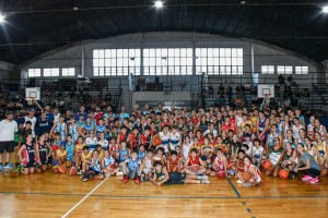 Más de 200 niños y niñas pasaron por el PDF del Minibásquet en Santa Fe