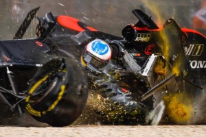 &iquest;Cu&aacute;nto dinero perdi&oacute; McLaren tras el milagroso accidente de Alonso?