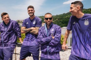 adidas presenta la camiseta alternativa de la Selecci&oacute;n argentina