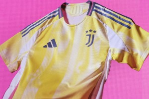adidas present&oacute; la camiseta suplente de Juventus