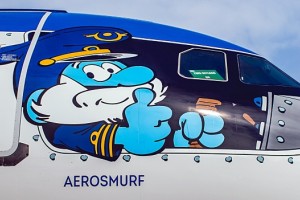 Aerosmurf, la aeronave de Los Pitufos que revoluciona el f&uacute;tbol belga