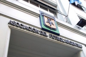 La AFA trabaja en una secretaría y un manual común para evitar abusos en las inferiores