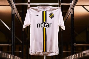El AIK de Suecia vuelve a llamar la atenci&oacute;n con su nueva camiseta alternativa
