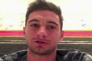 Alario y la divertida an&eacute;cdota de cuando le sacaron el registro en Alemania