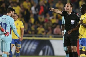 Espa&ntilde;a tendr&aacute; los &aacute;rbitros mejor pagados del mundo