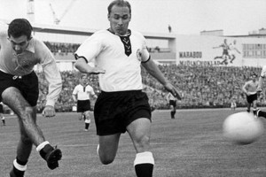 El d&iacute;a que Argentina jug&oacute; con camiseta amarilla en un Mundial