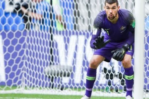 El arquero que compr&oacute; 27 pasajes a Rusia para que toda su familia lo aliente