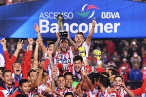 El f&uacute;tbol mexicano podr&iacute;a dejar en la calle a 230 jugadores por su edad