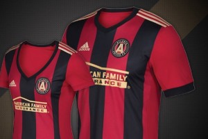 Con los colores de Newell’s, el equipo del Tata Martino en la MLS presentó su nueva camiseta