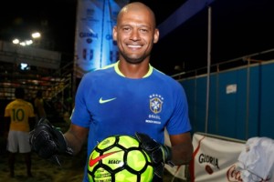 La CONMEBOL lanzó un balón especial que borra mensajes ofensivos con su uso