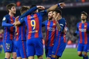 El FC Barcelona present&oacute; su camiseta oficial para la final de la Copa del Rey