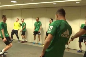 La ingeniosa entrada en calor del Real Betis que se viraliz&oacute; en redes sociales