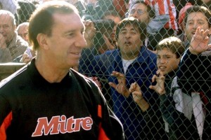 El d&iacute;a que Bilardo arm&oacute; un partido de 11 contra 11 sin pelota