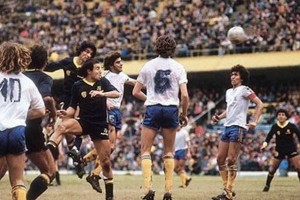 El d&iacute;a que Boca sali&oacute; a jugar con los n&uacute;meros de su camiseta pintados con marcador