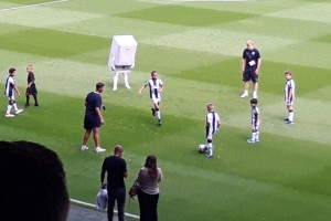 &ldquo;La peor mascota de la historia de las mascotas&rdquo;, la activaci&oacute;n comercial que sali&oacute; mal en Inglaterra