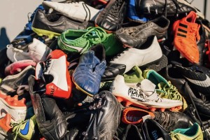 #BootsOnlySummer: la inédita tendencia de moda deportiva que crece en Europa, ¿de qué trata?