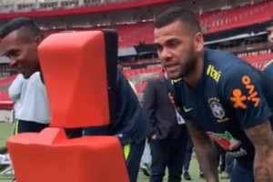 La emotiva activaci&oacute;n con la Selecci&oacute;n de Brasil y dos ni&ntilde;os previo a la Copa Am&eacute;rica