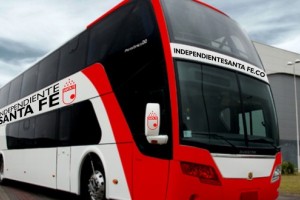 Independiente Santa Fe present&oacute; el &ldquo;Nuevo Expreso Rojo&rdquo;