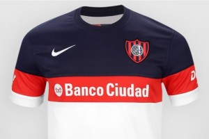 Descubr&iacute; la camiseta alternativa de San Lorenzo