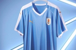 Uruguay presentó su nueva camiseta para la Copa América en homenaje a 1987