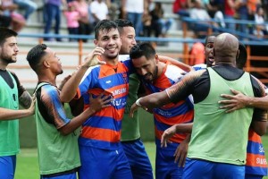 El club que su cancha homenajea a La Bombonera y es dirigido por un argentino 