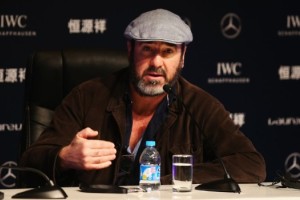 Eric Cantona alquilar&aacute; una casa para los refugiados por dos a&ntilde;os