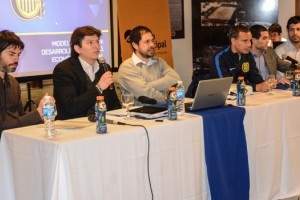 Rosario Central present&oacute; su proyecto a empresarios y sponsors