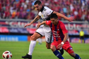 Los dirigentes de Cerro Porte&ntilde;o y Olimpia proponen jugar los cl&aacute;sicos sin visitantes