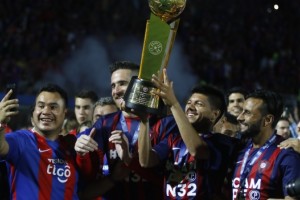 Tras el t&iacute;tulo, Cerro Porte&ntilde;o present&oacute; su nueva camiseta para el 2018