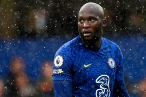 Los equipos de f&uacute;tbol que m&aacute;s millones gastaron en jugadores desde el 2000 hasta ahora