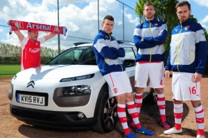 Citro&euml;n lanz&oacute; la gu&iacute;a para sobrevivir sin Premier League junto al Arsenal