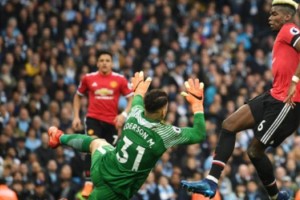 Ins&oacute;lito: un hombre apost&oacute; y perdi&oacute; a su esposa en el cl&aacute;sico de Manchester