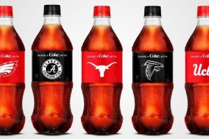 Coca Cola personaliza sus productos con equipos profesionales y universitarios