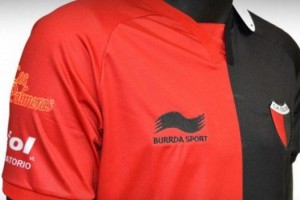 Col&oacute;n y un emotivo homenaje al grupo Los Palmeras en la CONMEBOL Sudamericana