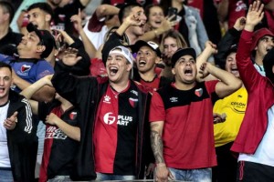 Antes de jugar la final de la Sudamericana, Col&oacute;n podr&iacute;a meterse en el libro Guinness 