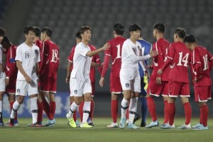 Sin p&uacute;blico ni transmisi&oacute;n la historia del partido por eliminatorias entre dos pa&iacute;ses en guerra