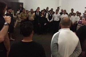 Jugadores del Corinthians realizaron una colecta solidaria para empleados del hotel en Venezuela