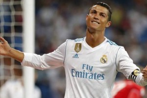 Cristiano Ronaldo desminti&oacute; un aumento de sueldo que lo pod&iacute;a convertir en el mejor pago del mundo