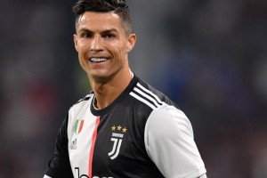 Cristiano Ronaldo, a un paso de superar los m&aacute;s de mil millones de d&oacute;lares en ingresos